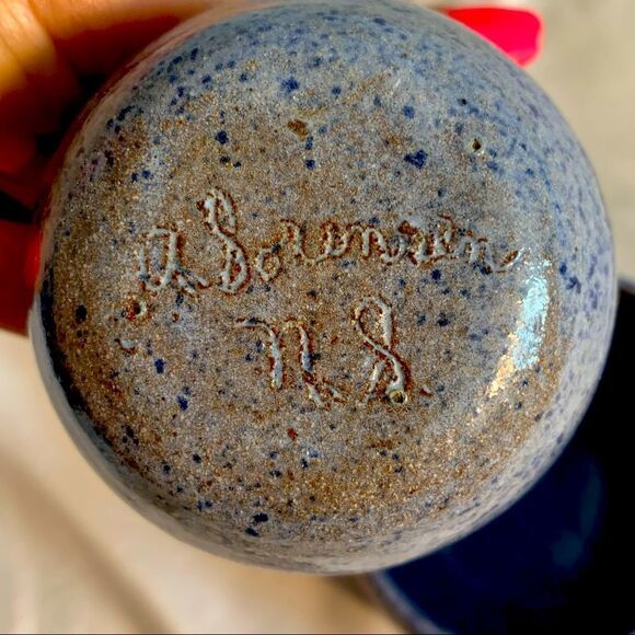 2 NESTING POTTERY BOWLS ARTIST SIGNED NOVA‎ SCOTIA - Picture 8 of 10